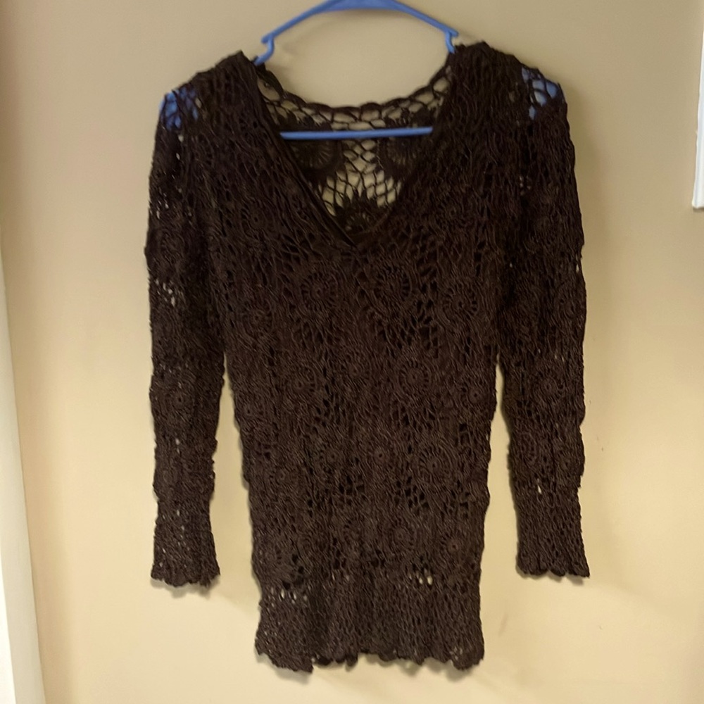 Unbranded. Size small eight. Crocheted with nylon insert.